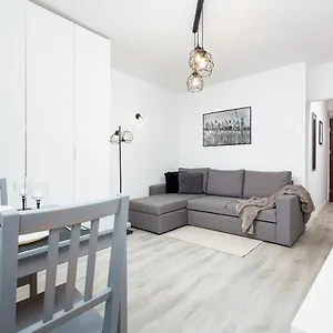  Apartament Studio Center Złota Street By Renters Polska